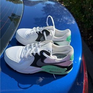 Nike White and Green Athletic Shoes
